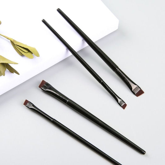 Pinceaux a sourcils