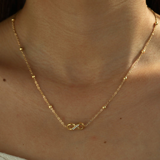 Collier Infinity