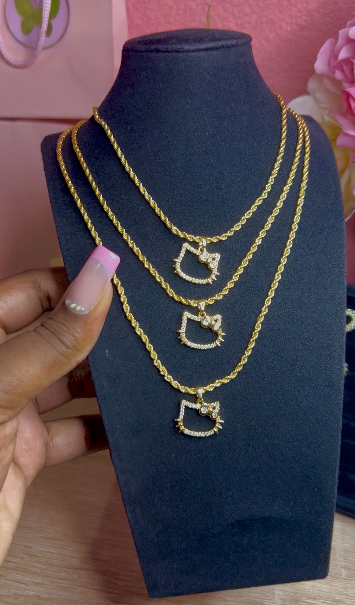 Collier Hello